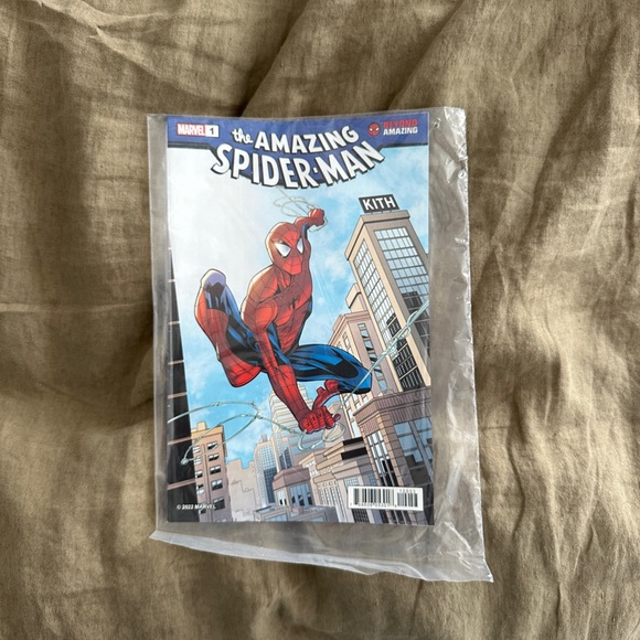 Kith Spider-Man Amazing Spider-Man Tee - Picture 5 of 5